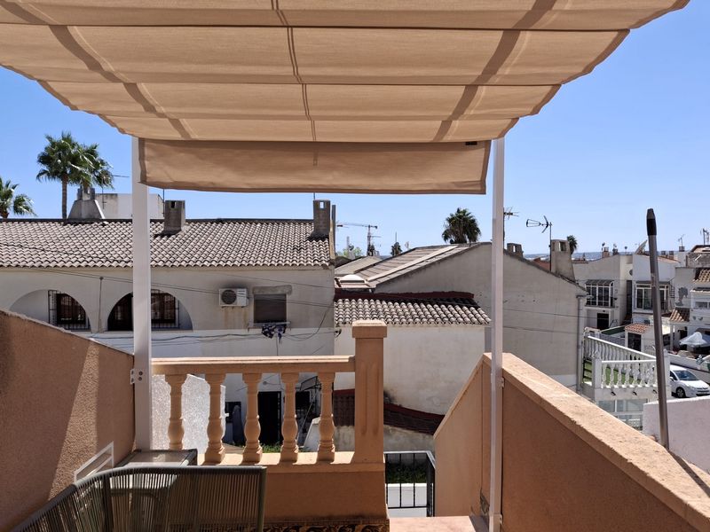 Soltak-pergola-markis-takterrass-renovering-fastighet-playaflamenca-torrevieja-costablanca.jpeg