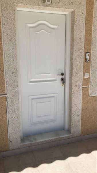 Säkerhetsdörr-ytterdörr-bravomar-torrevieja.JPG