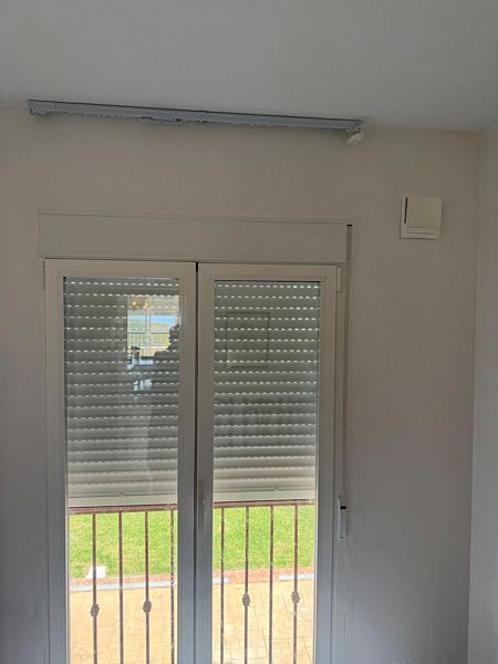 tn_Aluminiumdörr-balkong-fastighet-granalicant-brisasygolf-costablanca.JPG